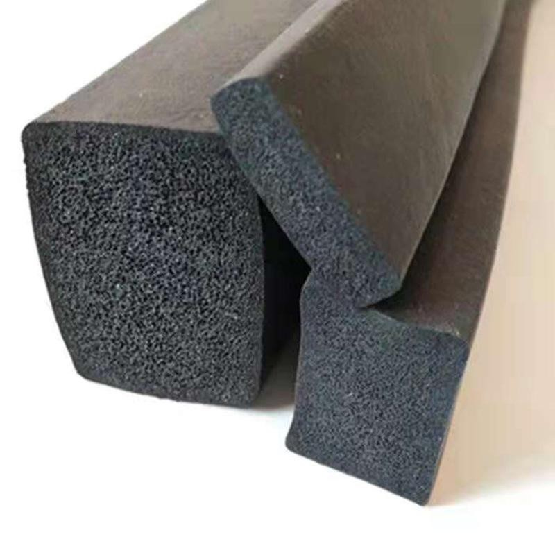 көбіктелген резеңке